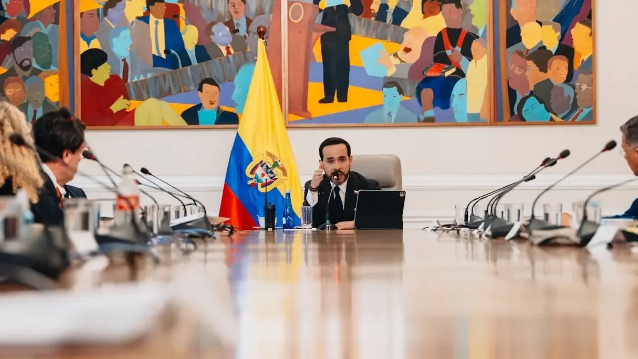 El presidente Abelardo De La Espriella durante el Consejo de Ministros en la Casa de Nariño.